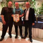 Consegna del guidoncino e vetrofania