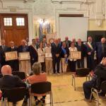 La foto ricordo con tutti i premiati